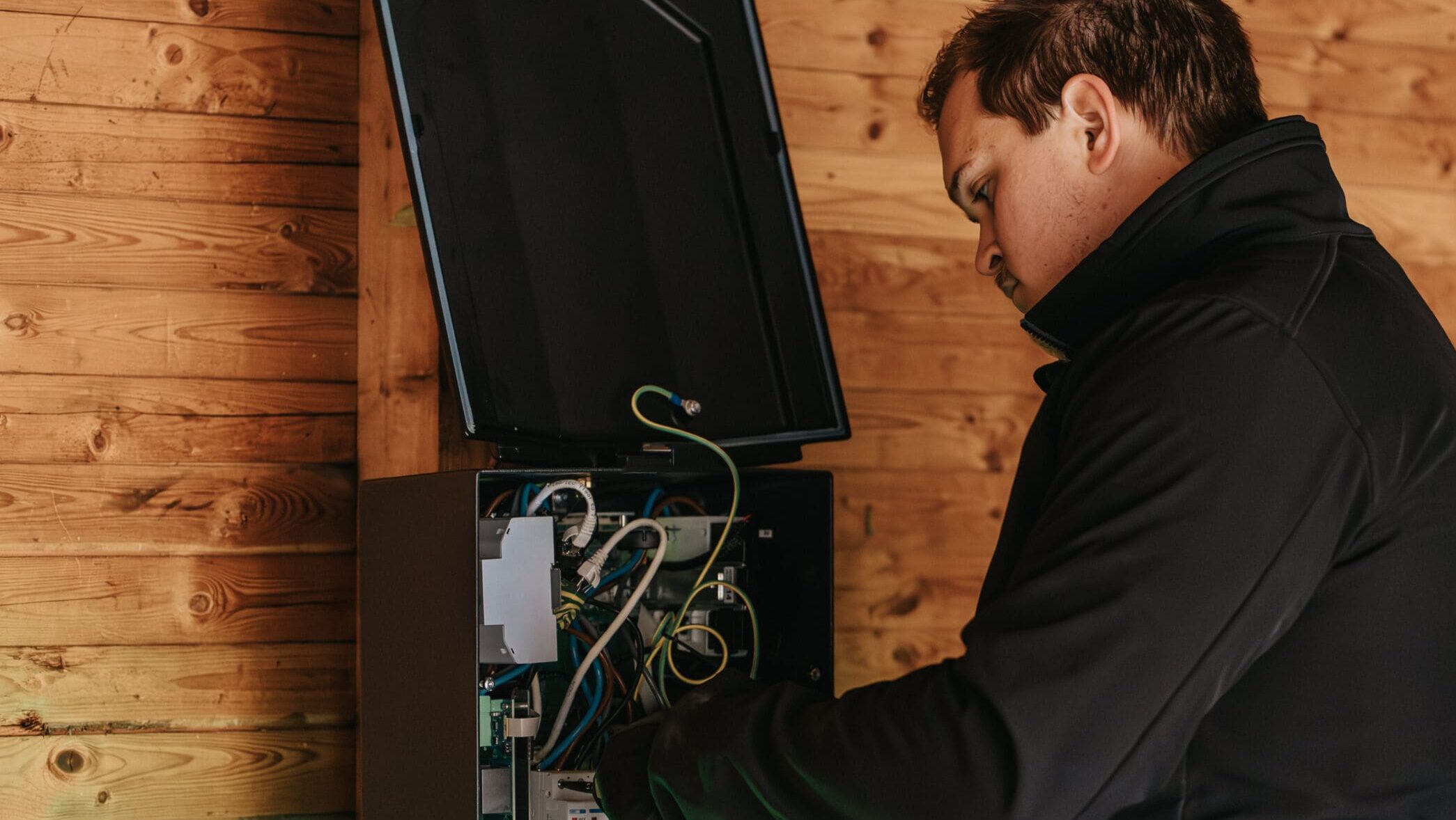 Elbilsladdning i samfälligheter med gemensam parkering