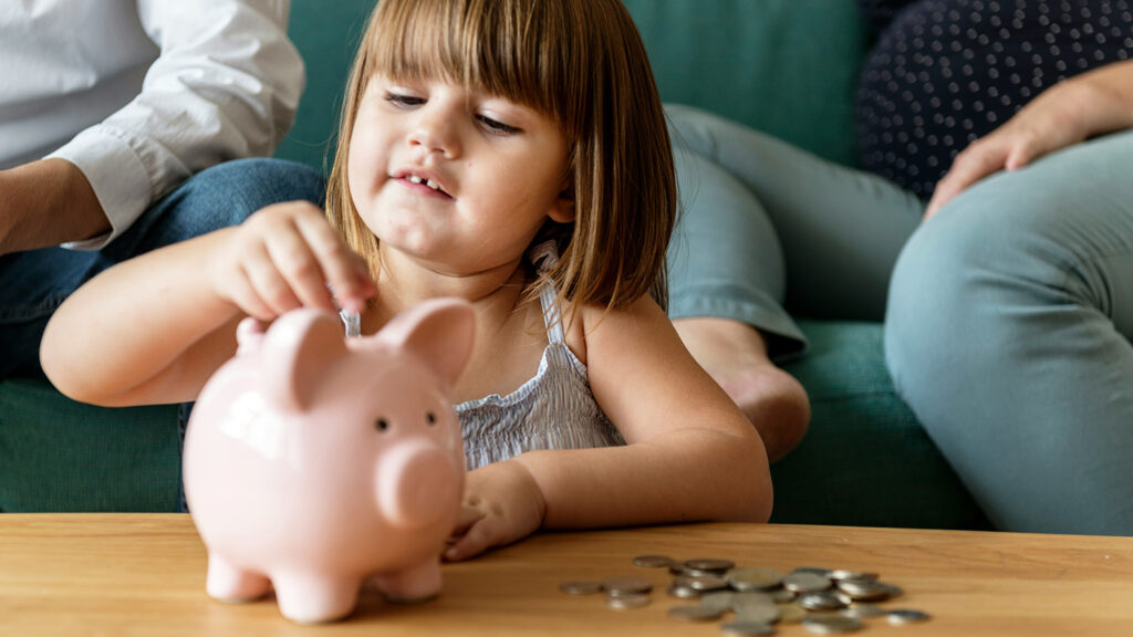 Familj sparar pengar genom elbilspremien 2026