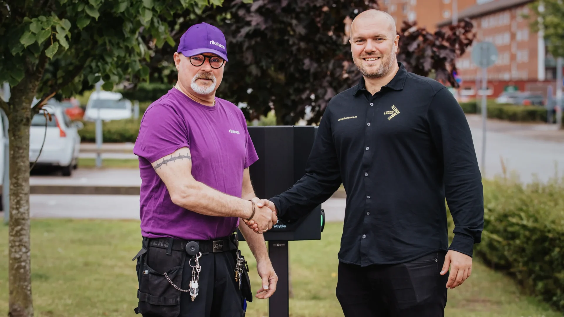 Totte Bergdahl från LaddaTillsammans med Rikshems representant